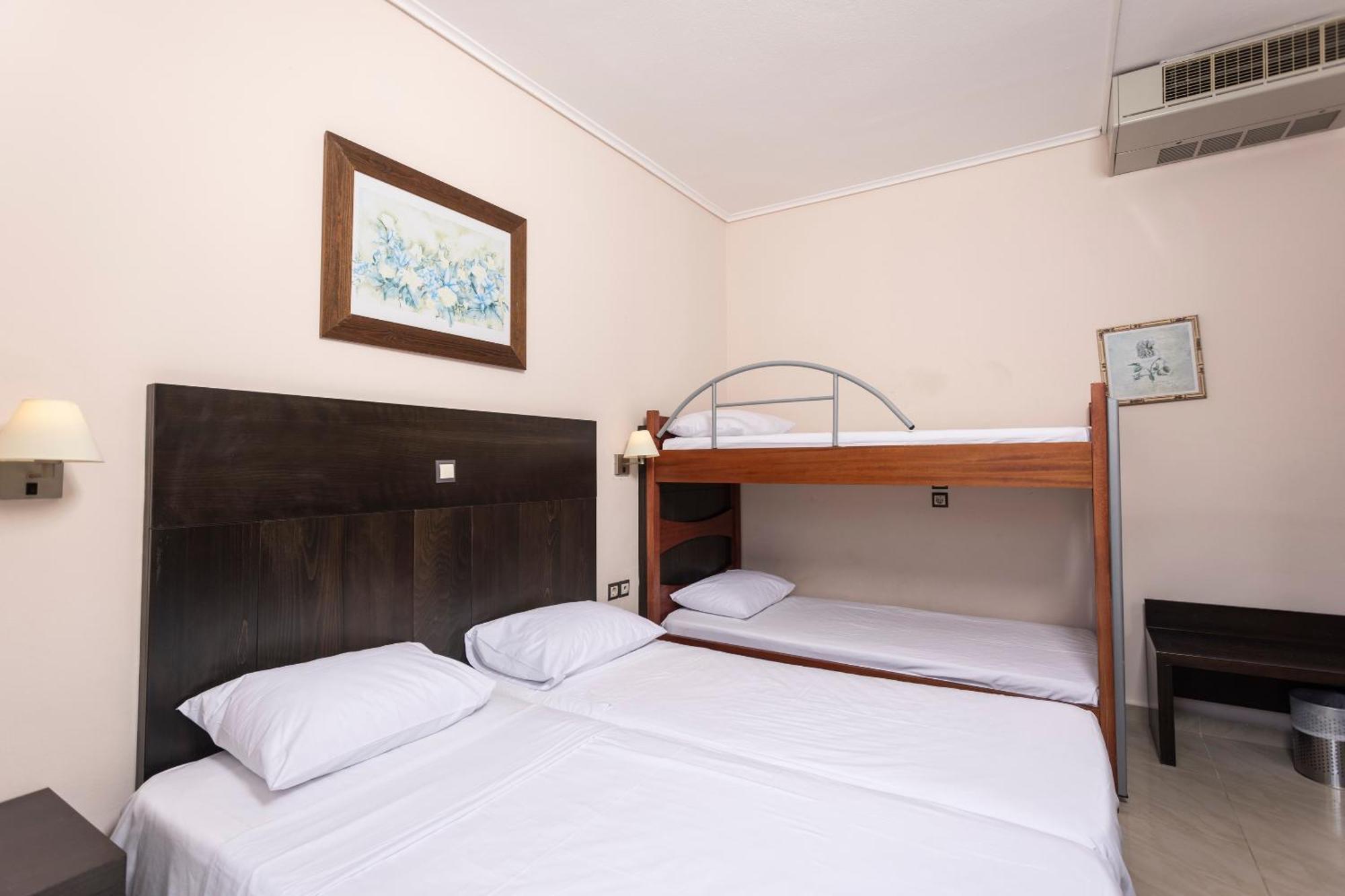 Hanioti Grandotel Hotel Buitenkant foto