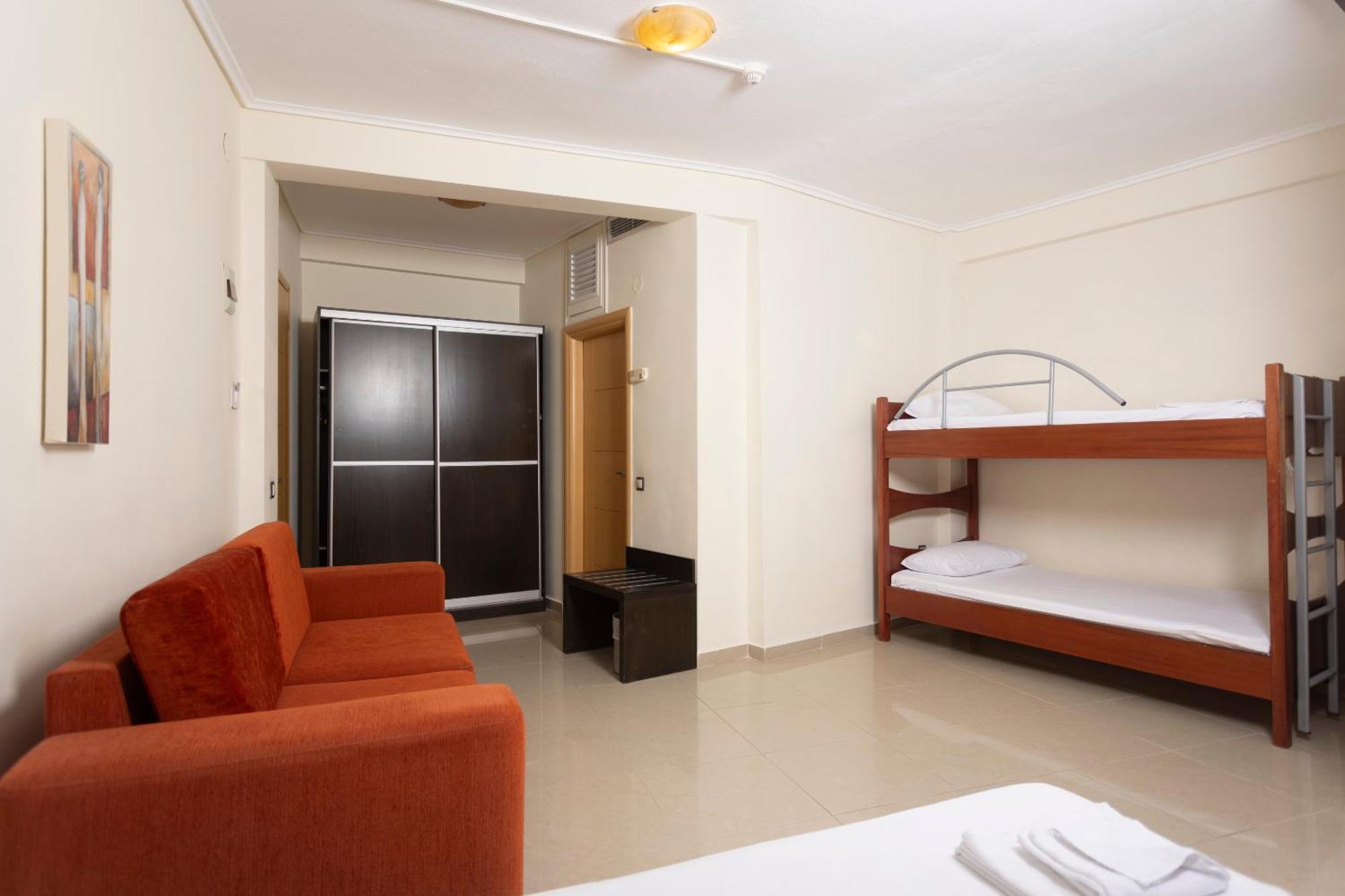 Hanioti Grandotel Hotel Buitenkant foto