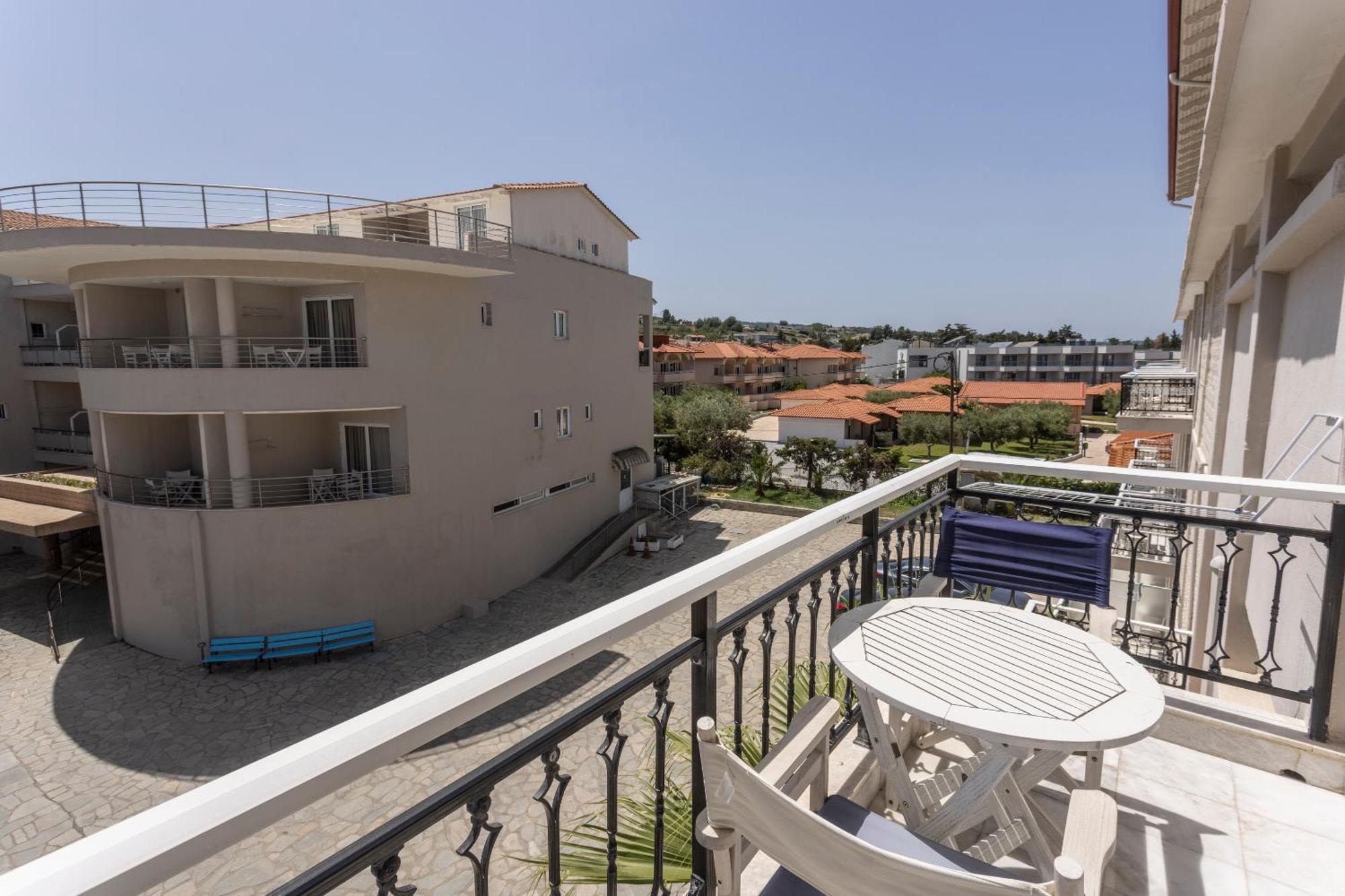 Hanioti Grandotel Hotel Buitenkant foto