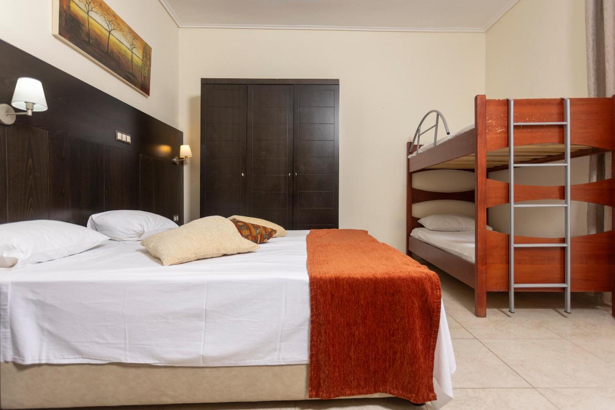 Hanioti Grandotel Hotel Buitenkant foto