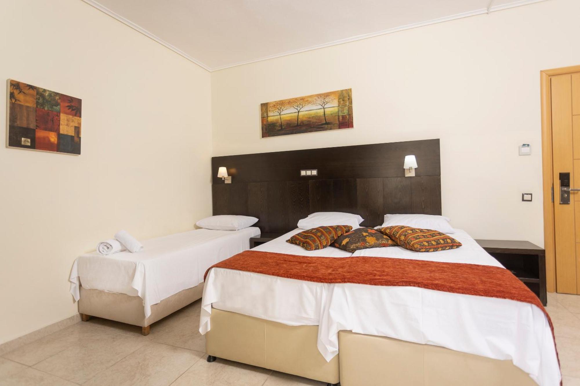 Hanioti Grandotel Hotel Buitenkant foto
