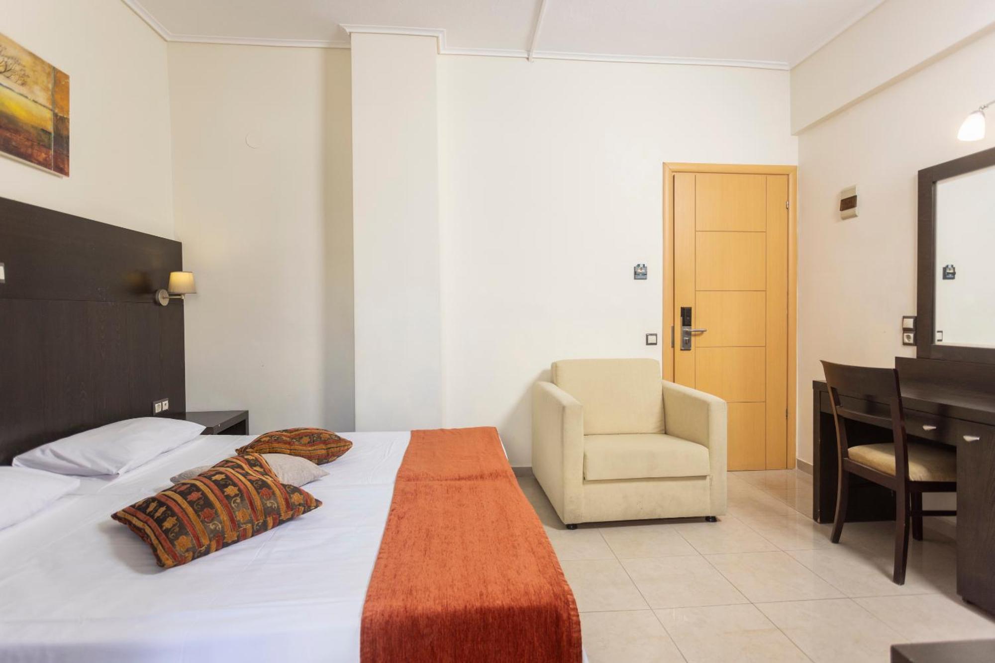 Hanioti Grandotel Hotel Buitenkant foto