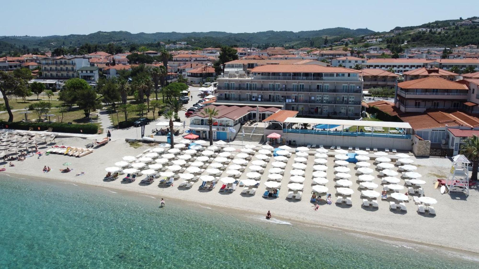 Hanioti Grandotel Hotel Buitenkant foto