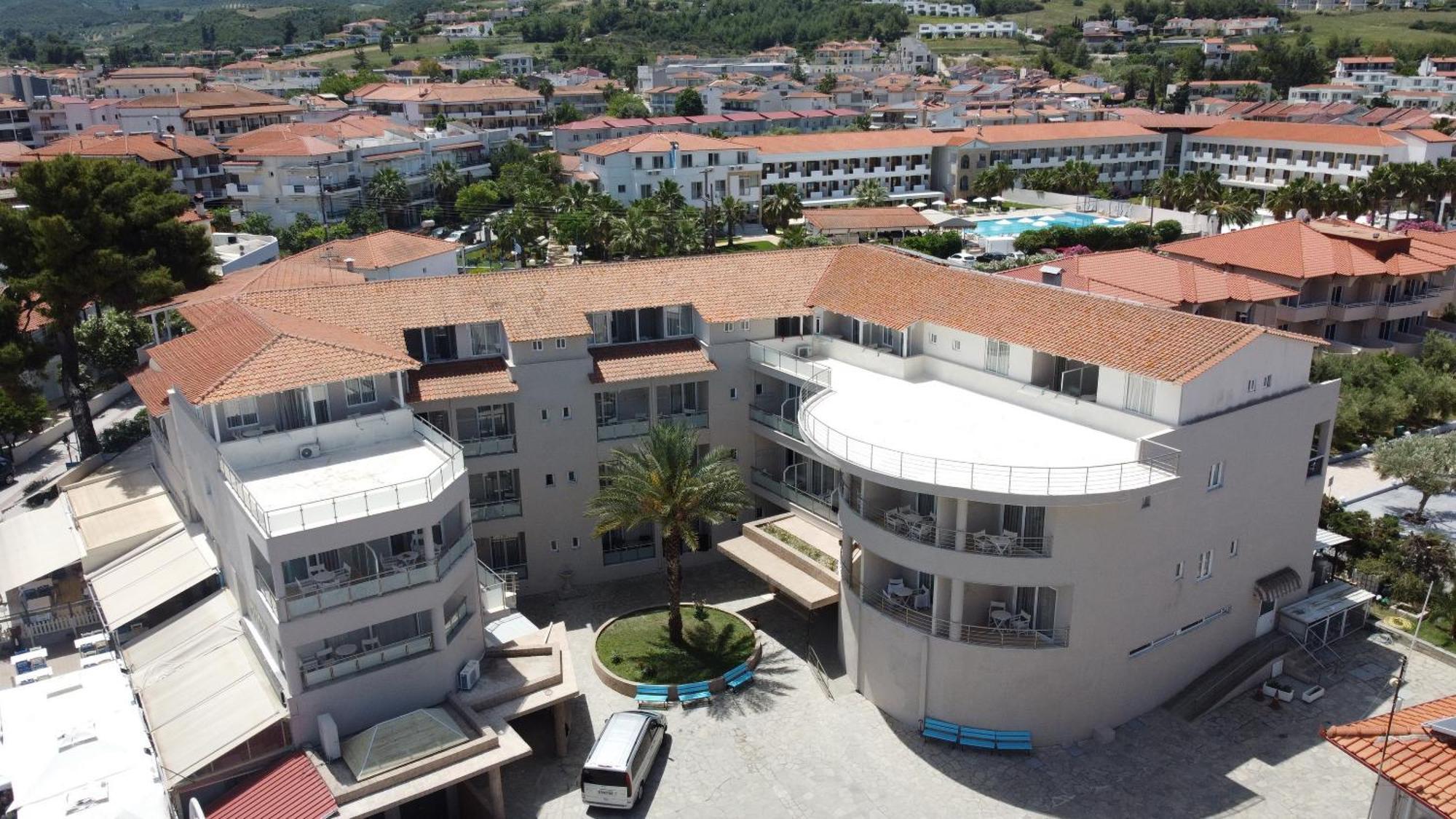 Hanioti Grandotel Hotel Buitenkant foto