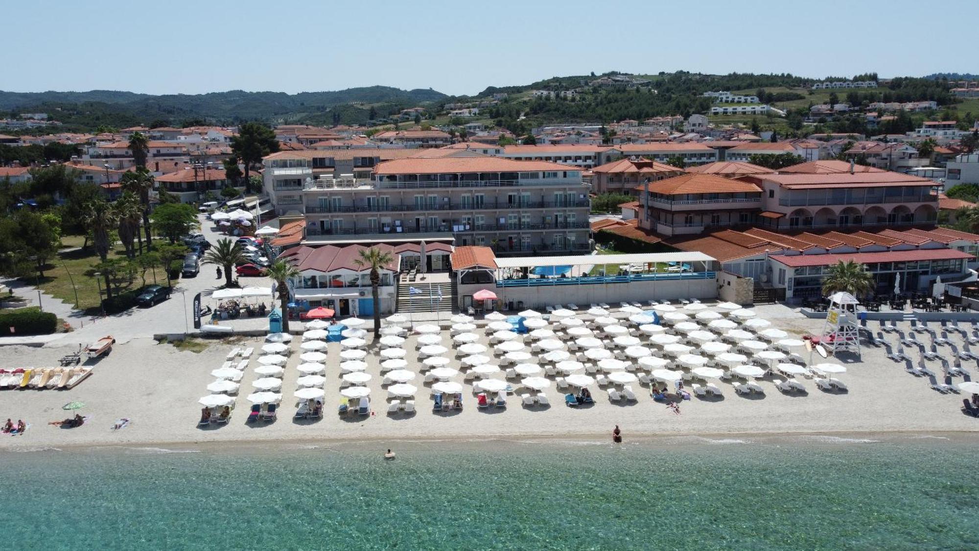 Hanioti Grandotel Hotel Buitenkant foto