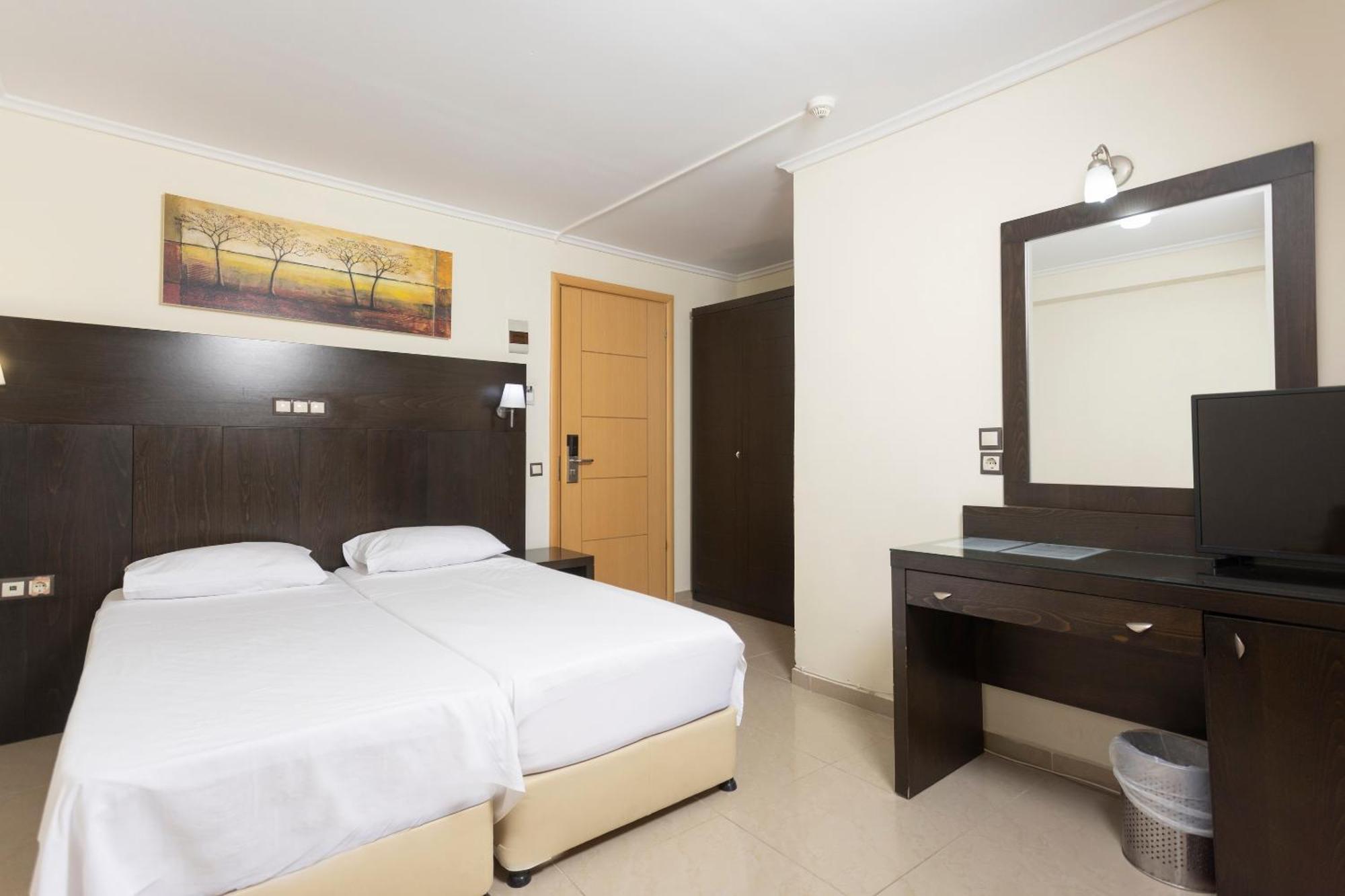 Hanioti Grandotel Hotel Buitenkant foto